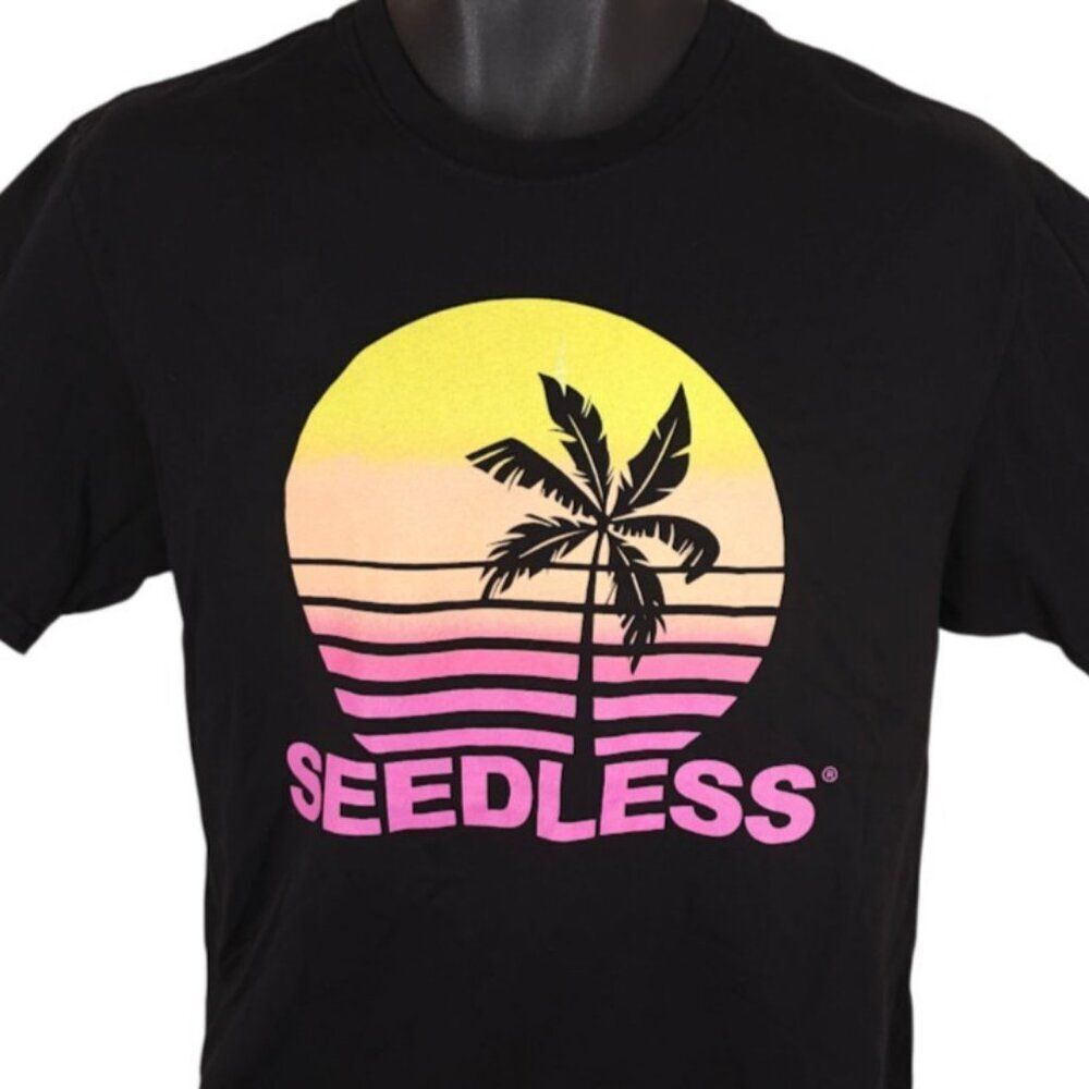 Seedless Cannabis T Shirt Mens Size Medium Black Palm Trees Massive